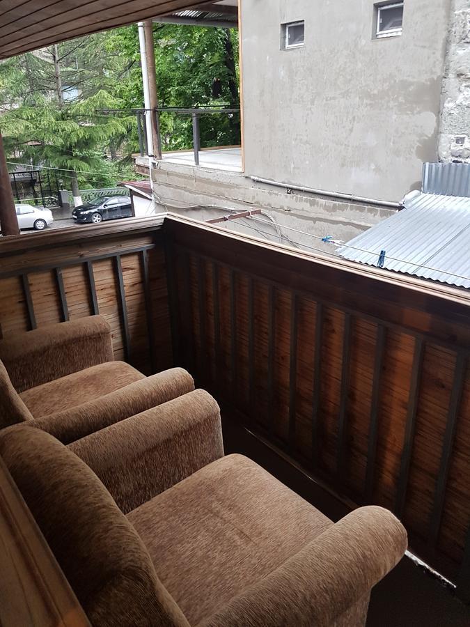 Hôtel Emi House à Bordjomi Extérieur photo